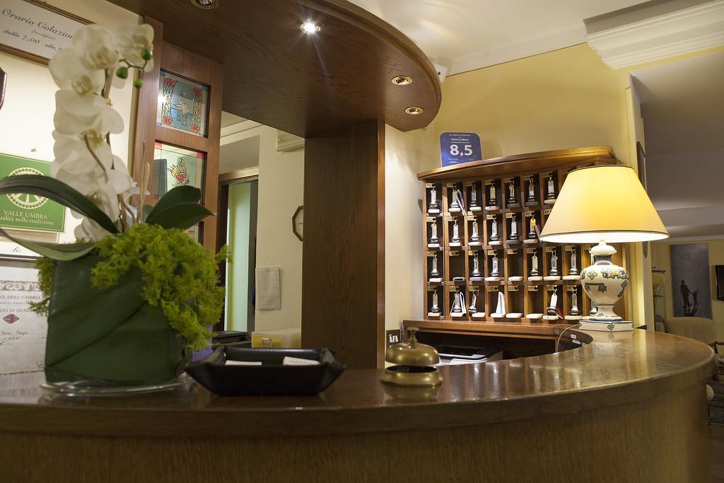 Hotel Le Mura فولينيو المظهر الخارجي الصورة