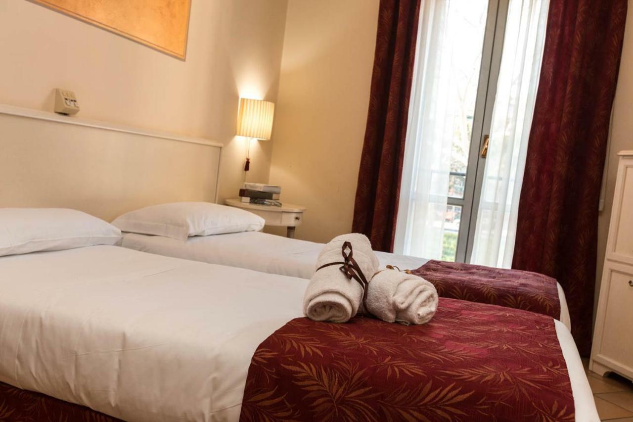 Hotel Le Mura فولينيو المظهر الخارجي الصورة