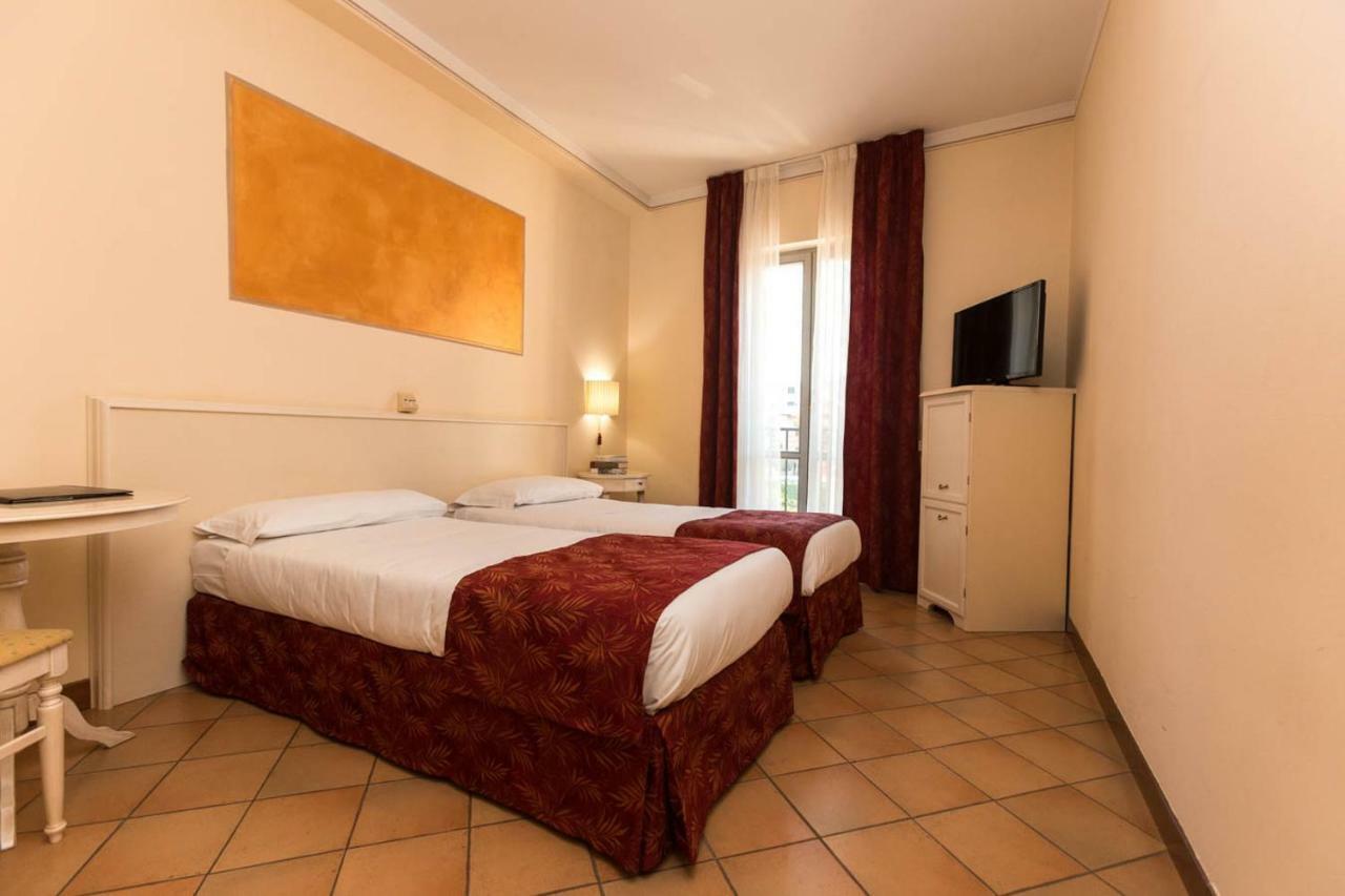 Hotel Le Mura فولينيو المظهر الخارجي الصورة
